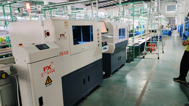 探秘自動(dòng)插件機(jī)：為何成為電子產(chǎn)業(yè)新寵？(圖1)